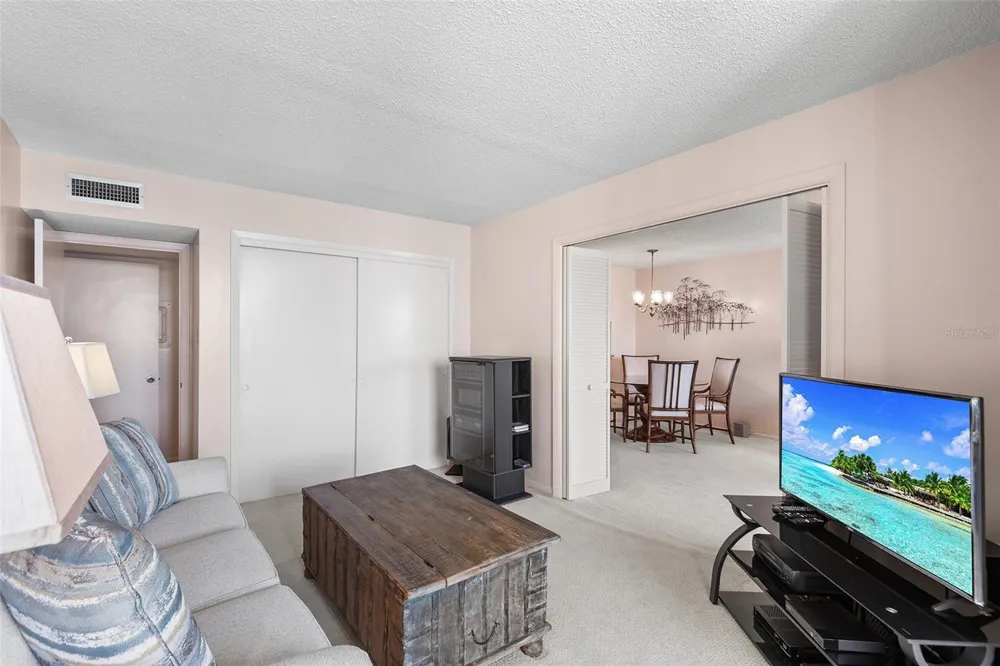 700 MIRROR TERRACE NW #506 Winter Haven, FL 33881