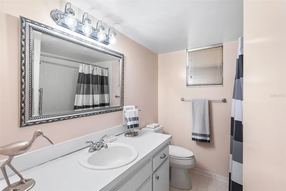700 MIRROR TERRACE NW #506 Winter Haven, FL 33881