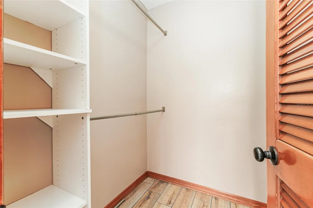 1920 E EDGEWOOD DRIVE #R3 Lakeland, FL 33803