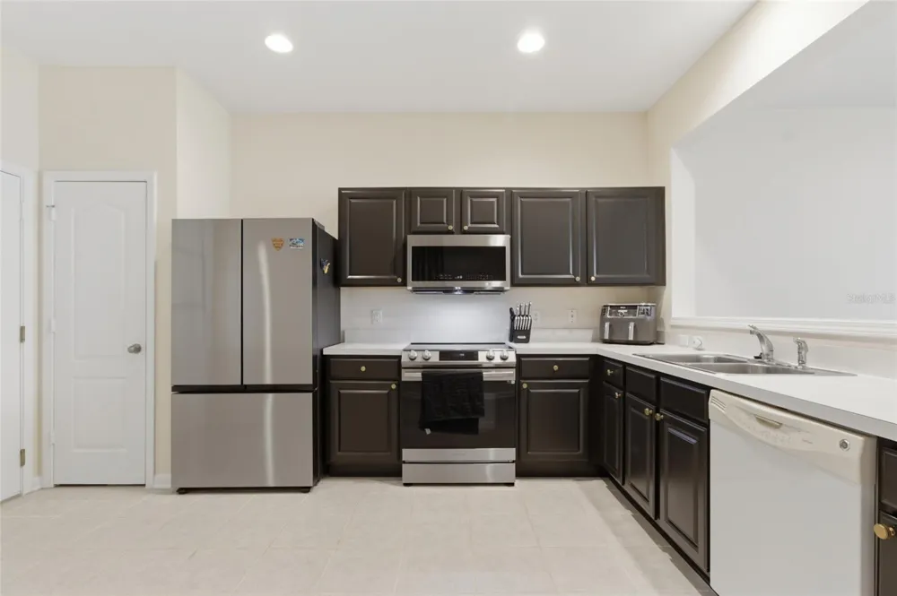 26531 CHIMNEY SPIRE LANE Wesley Chapel, FL 33544