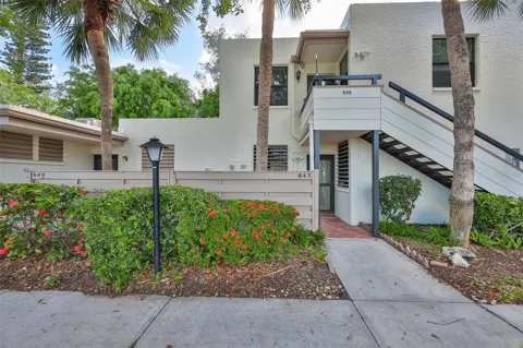 647 WOODLAWN DRIVE #647