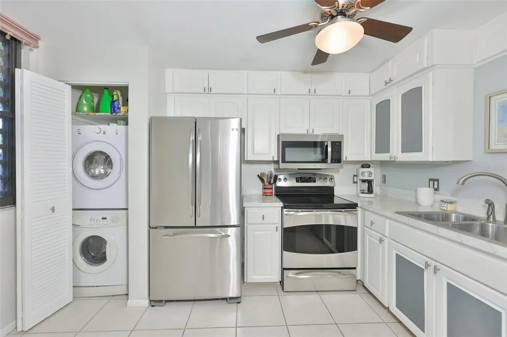 647 WOODLAWN DRIVE #647 Bradenton, FL 34210