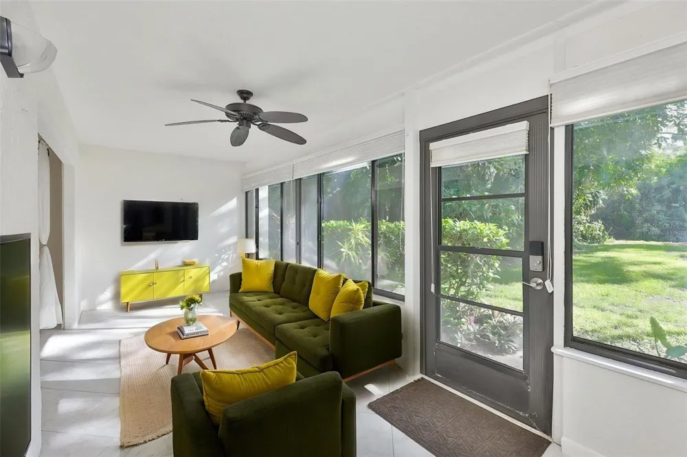 647 WOODLAWN DRIVE #647 Bradenton, FL 34210
