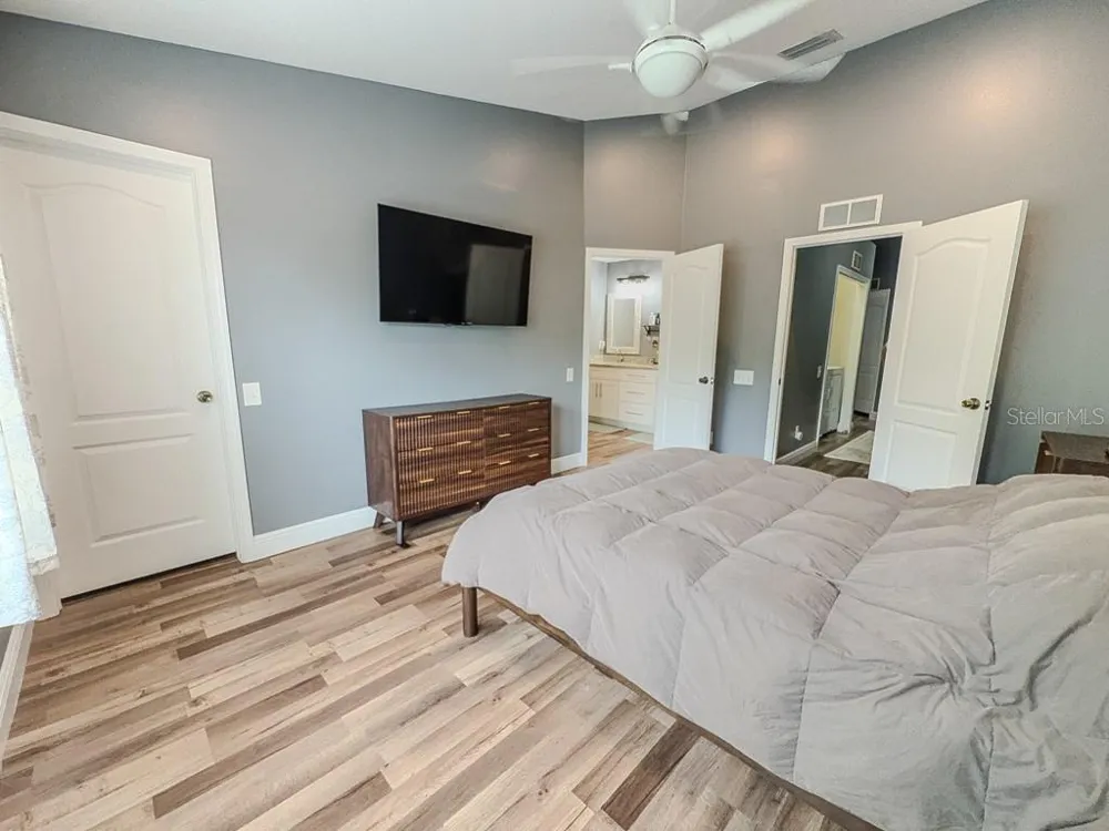 8505 SANDY BEACH STREET Tampa, FL 33634