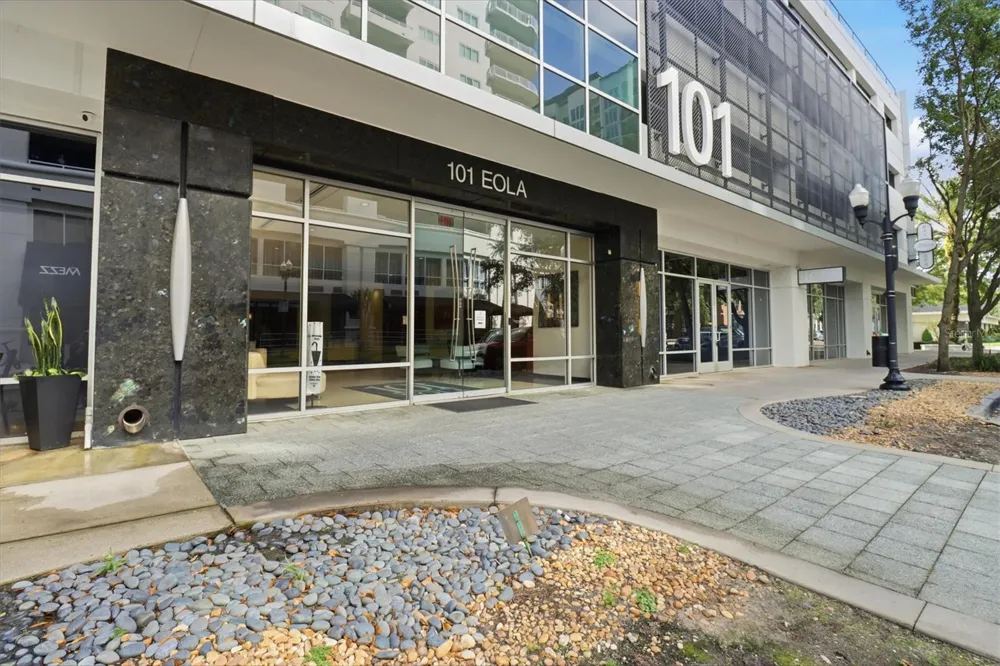 101 S EOLA DRIVE #1104 Orlando, FL 32801