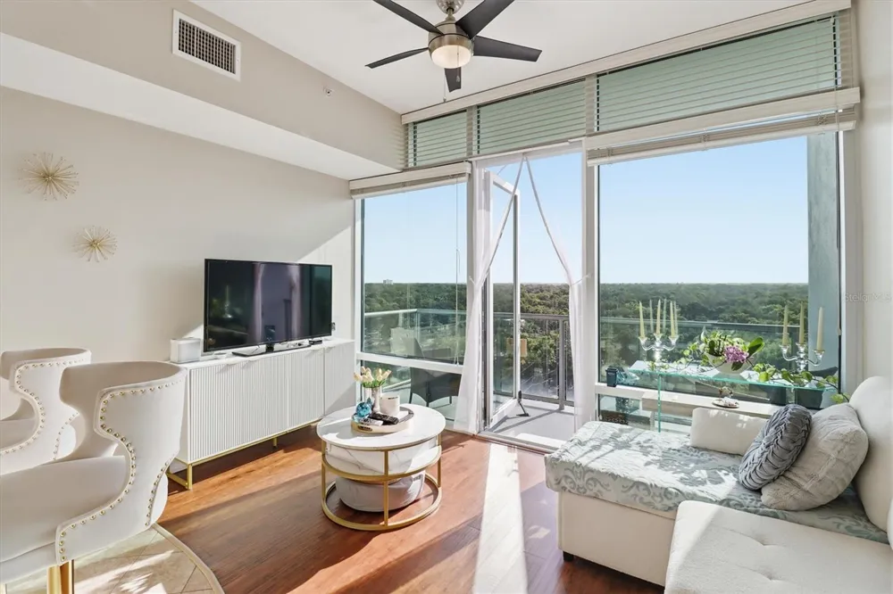 101 S EOLA DRIVE #1104 Orlando, FL 32801