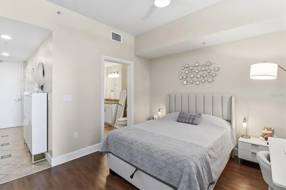 101 S EOLA DRIVE #1104 Orlando, FL 32801