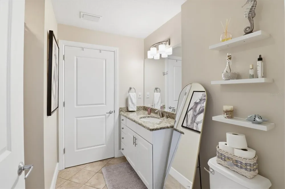 101 S EOLA DRIVE #1104 Orlando, FL 32801