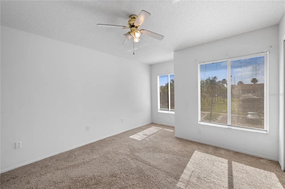 1907 FLUORSHIRE DRIVE Brandon, FL 33511