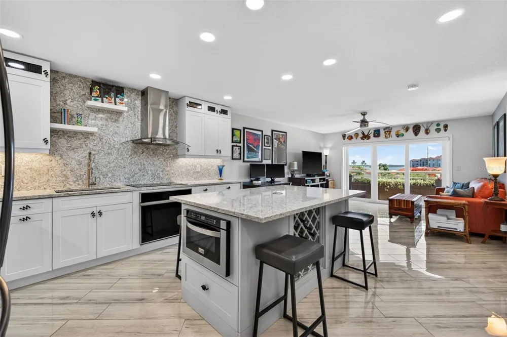 4900 BRITTANY DRIVE S #409 St Petersburg, FL 33715