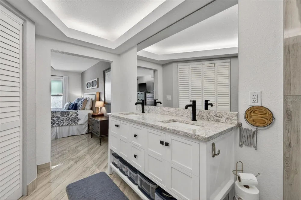 4900 BRITTANY DRIVE S #409 St Petersburg, FL 33715