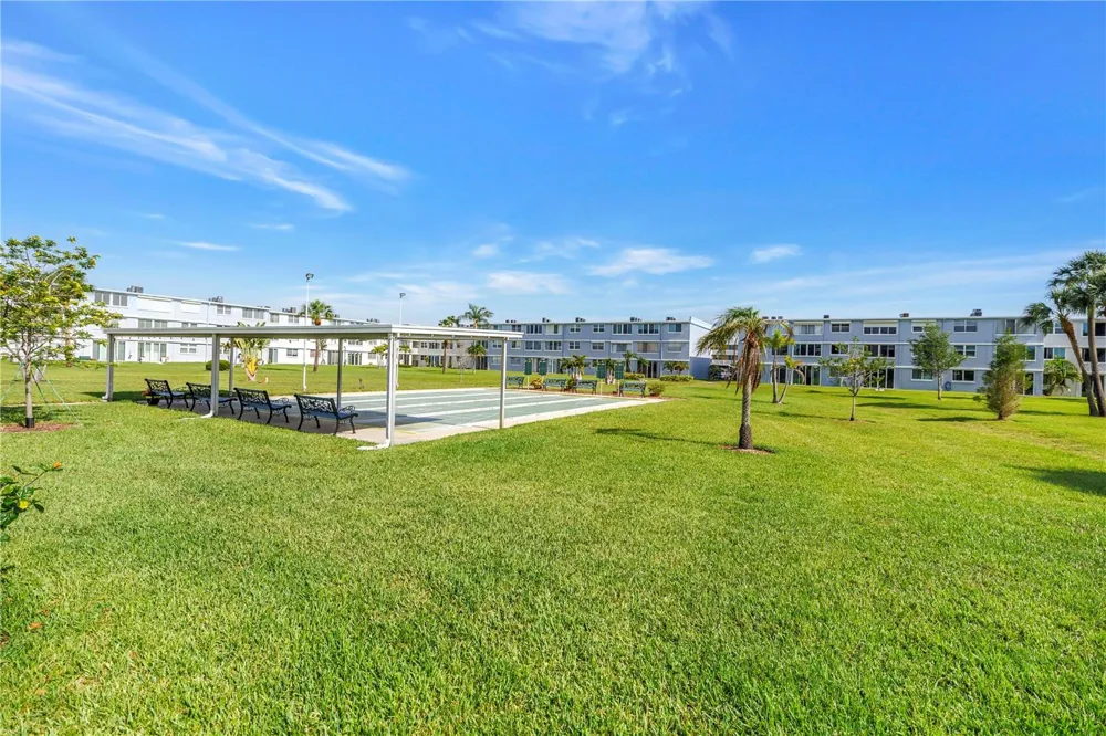 4715 BAY STREET NE #135 St Petersburg, FL 33703