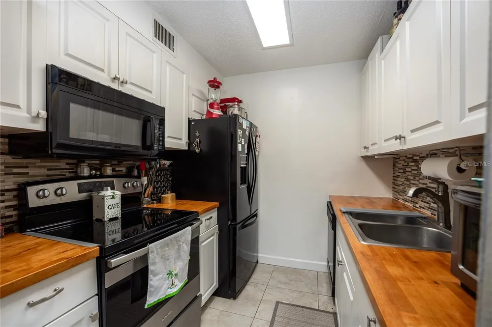 6519 W NEWBERRY ROAD #108 Gainesville, FL 32607