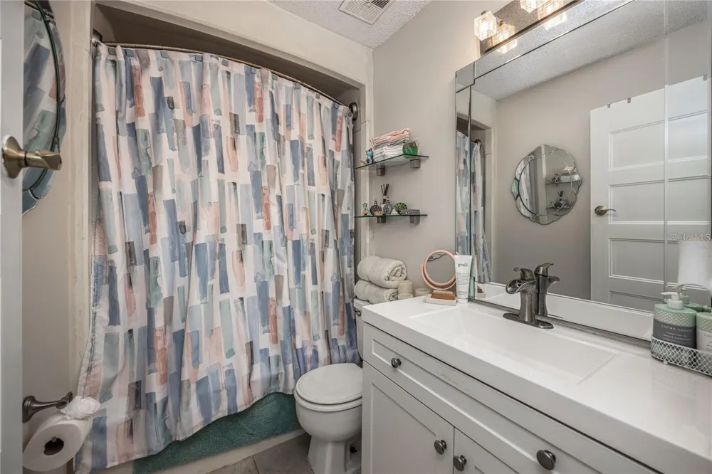 6519 W NEWBERRY ROAD #108 Gainesville, FL 32607