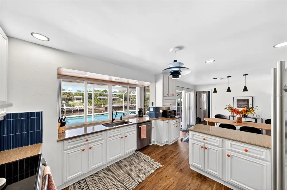 1433 SE 28TH TERRACE Cape Coral, FL 33904