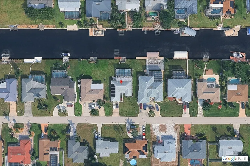 1433 SE 28TH TERRACE Cape Coral, FL 33904
