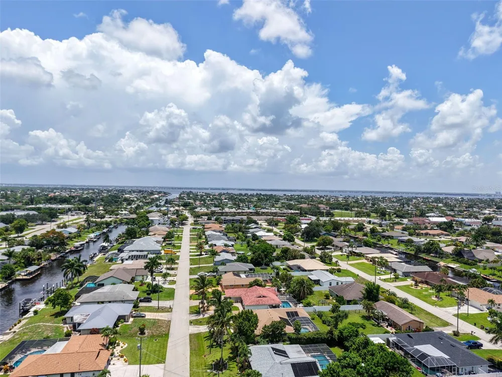 1433 SE 28TH TERRACE Cape Coral, FL 33904