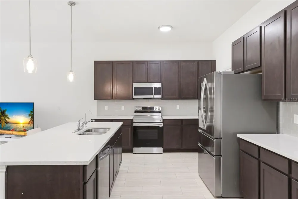 802 REFLECTION LAKE DRIVE Orlando, FL 32807
