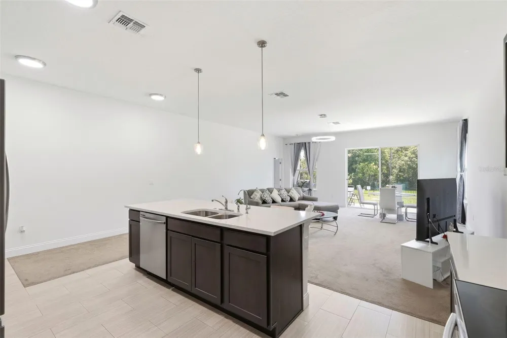 802 REFLECTION LAKE DRIVE Orlando, FL 32807