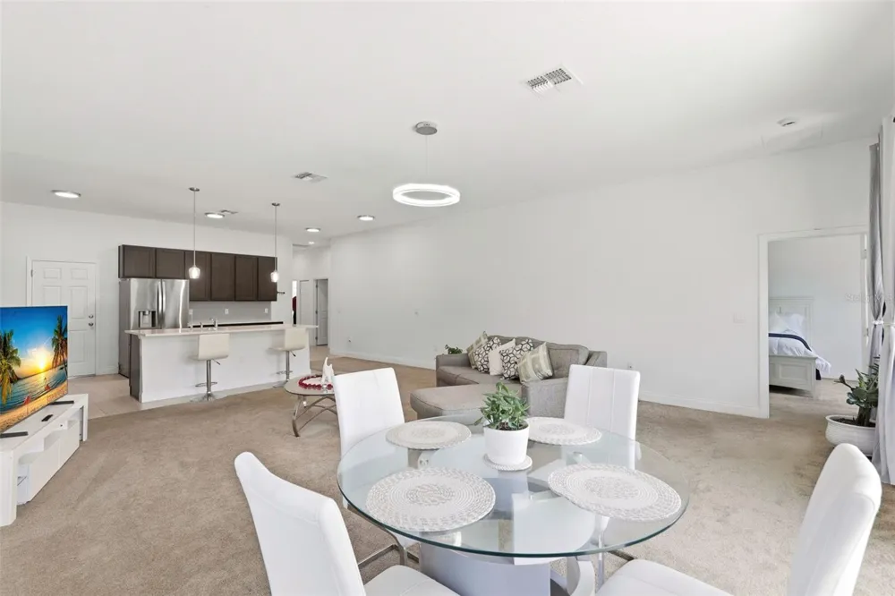 802 REFLECTION LAKE DRIVE Orlando, FL 32807