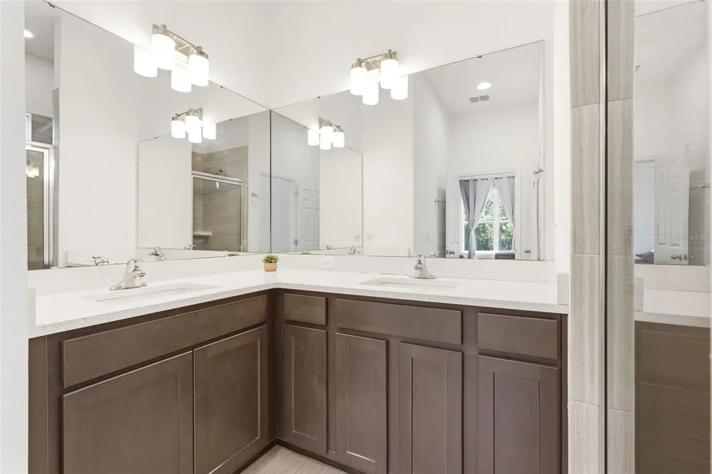 802 REFLECTION LAKE DRIVE Orlando, FL 32807