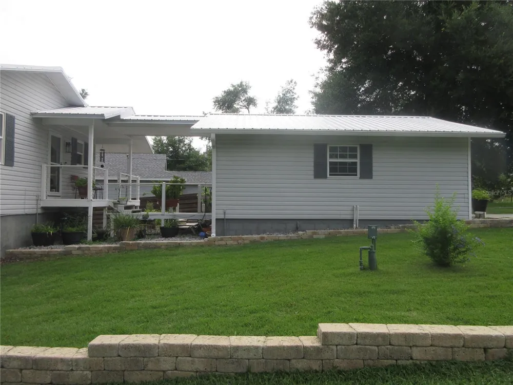 16849 SE 59TH PLACE Ocklawaha, FL 32179
