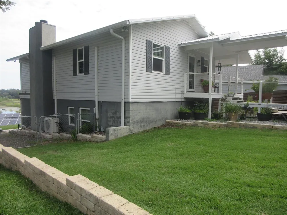 16849 SE 59TH PLACE Ocklawaha, FL 32179