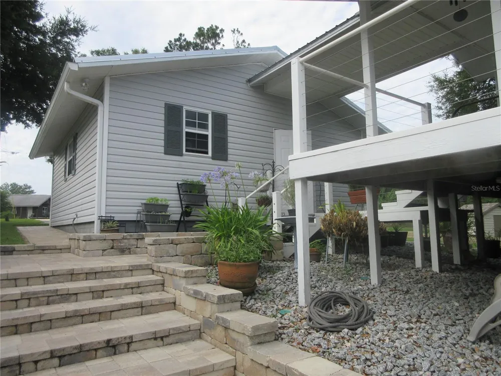 16849 SE 59TH PLACE Ocklawaha, FL 32179