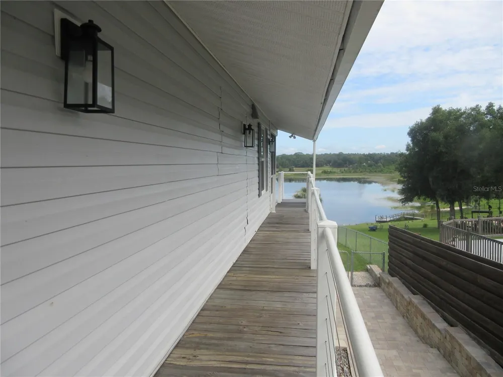 16849 SE 59TH PLACE Ocklawaha, FL 32179