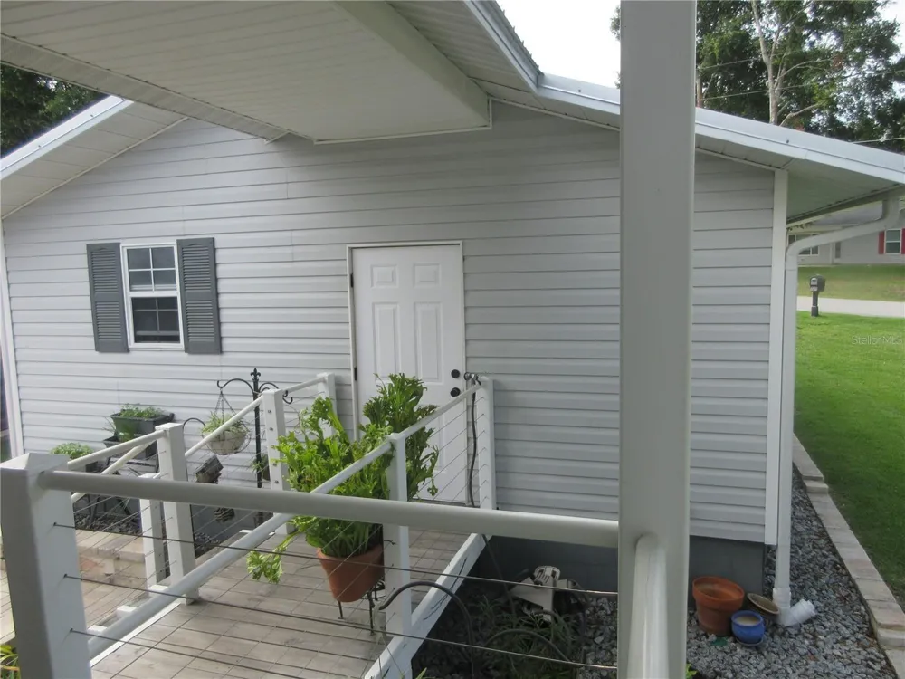 16849 SE 59TH PLACE Ocklawaha, FL 32179