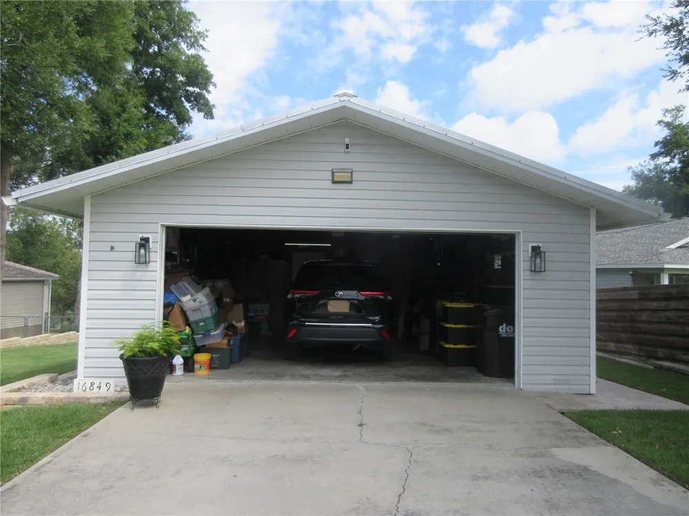 16849 SE 59TH PLACE Ocklawaha, FL 32179