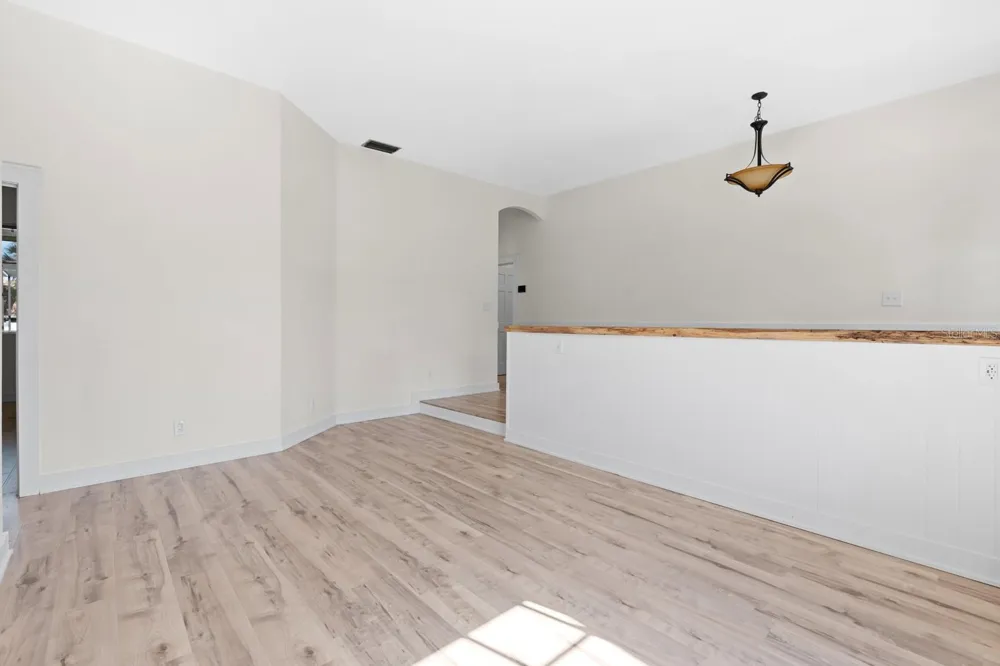 512 CAULDER PARK ROAD Seffner, FL 33584
