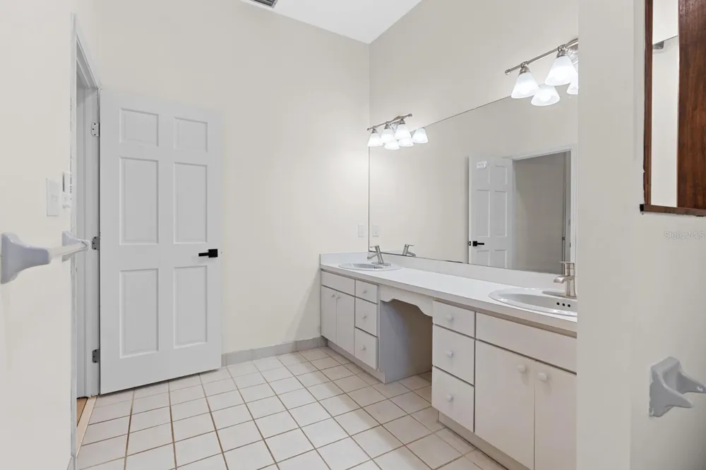 512 CAULDER PARK ROAD Seffner, FL 33584
