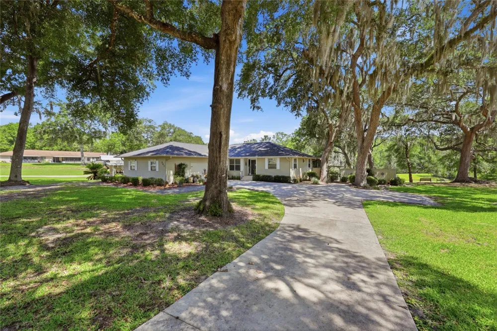 561 SE 28TH STREET Melrose, FL 32666