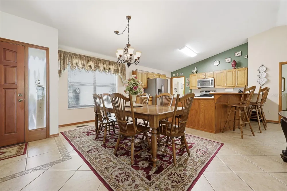 561 SE 28TH STREET Melrose, FL 32666