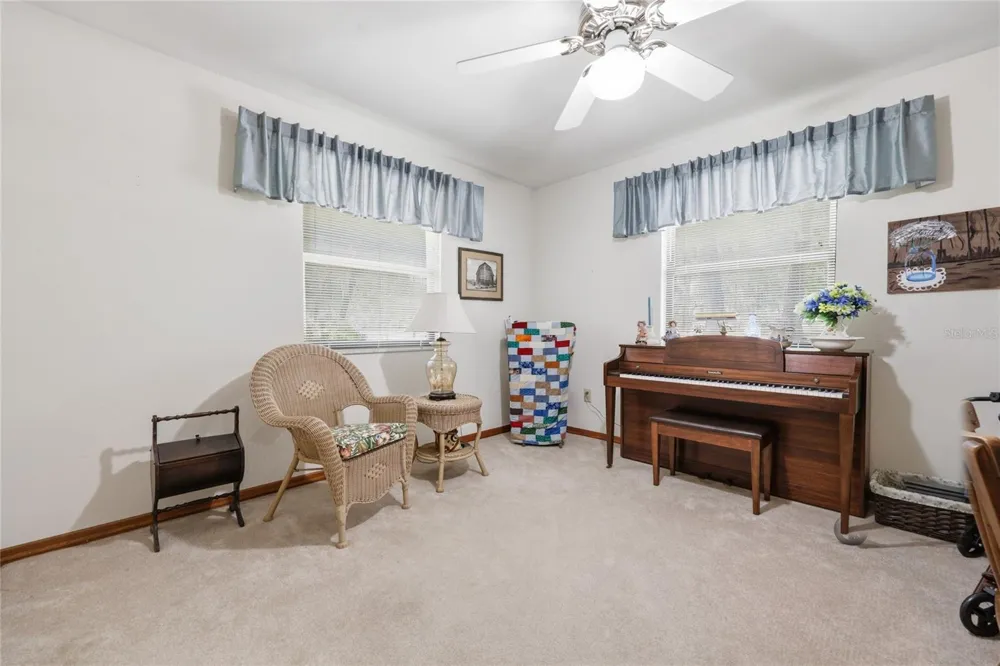 561 SE 28TH STREET Melrose, FL 32666
