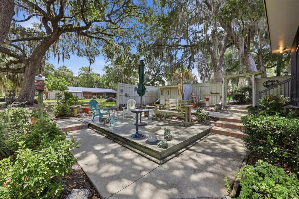 561 SE 28TH STREET Melrose, FL 32666