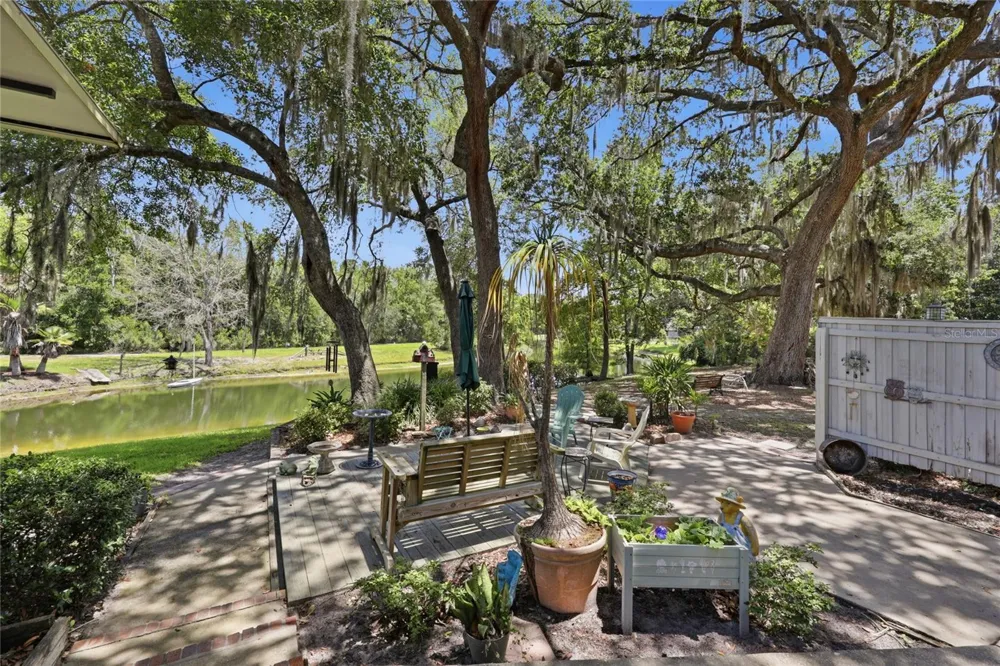 561 SE 28TH STREET Melrose, FL 32666