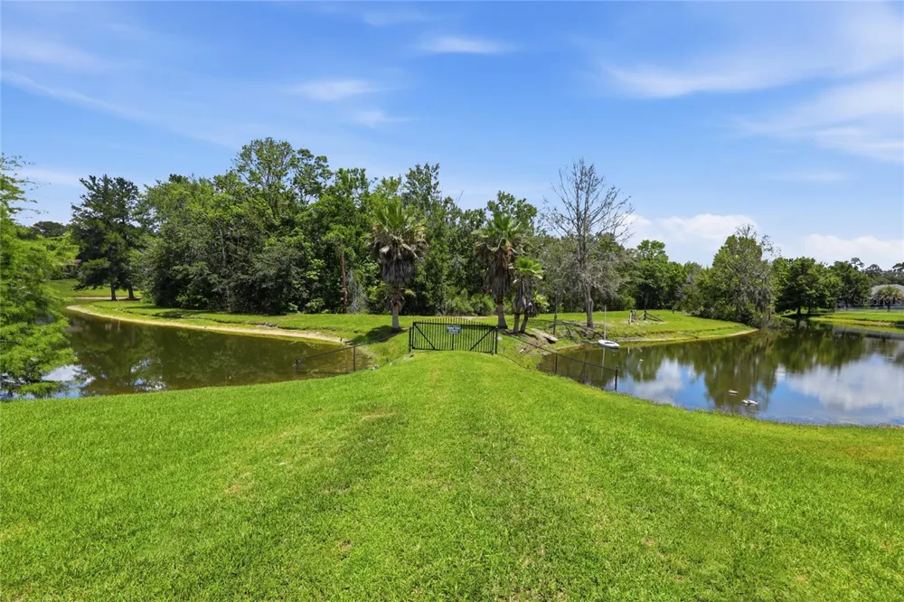 561 SE 28TH STREET Melrose, FL 32666