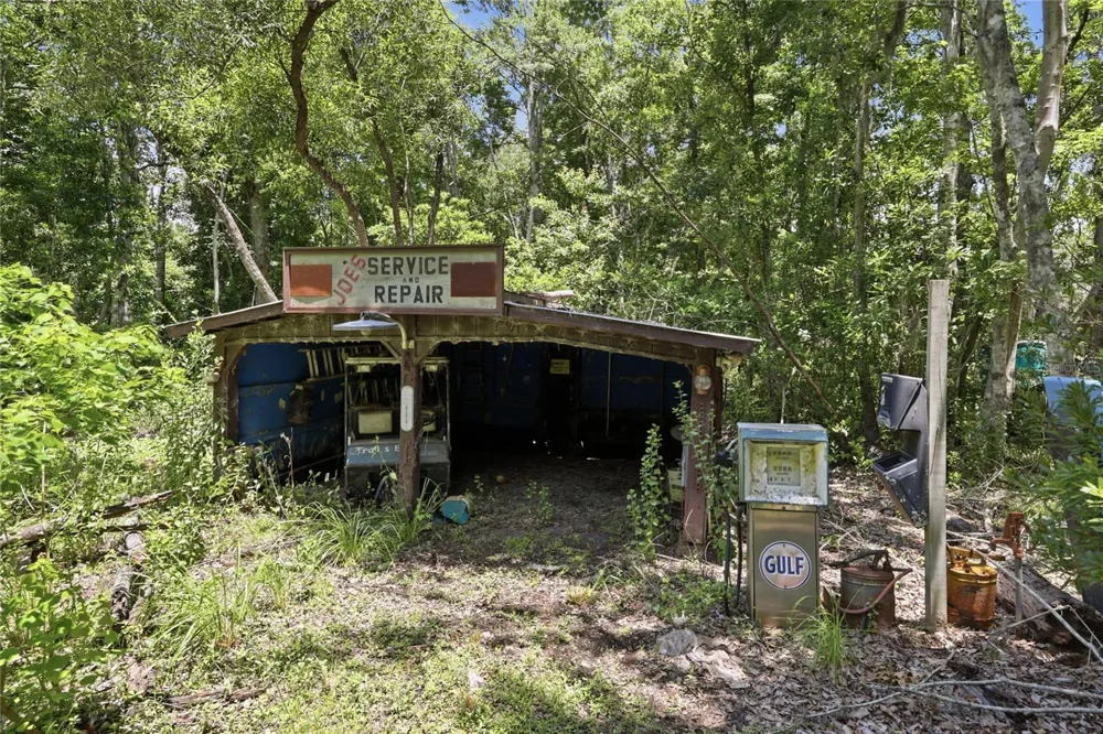 561 SE 28TH STREET Melrose, FL 32666