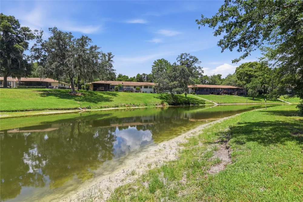 561 SE 28TH STREET Melrose, FL 32666