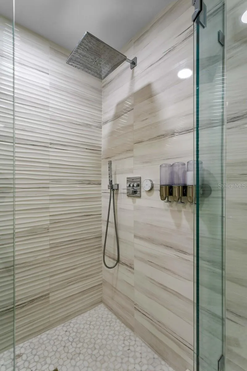 777 ASHLEY DRIVE #806 Tampa, FL 33602