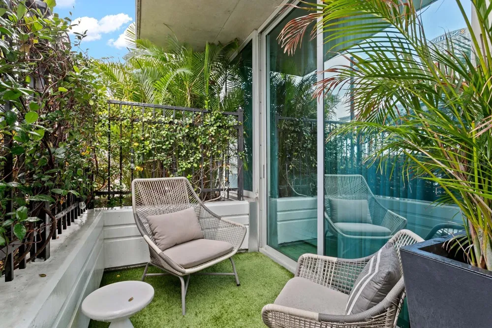 777 ASHLEY DRIVE #806 Tampa, FL 33602