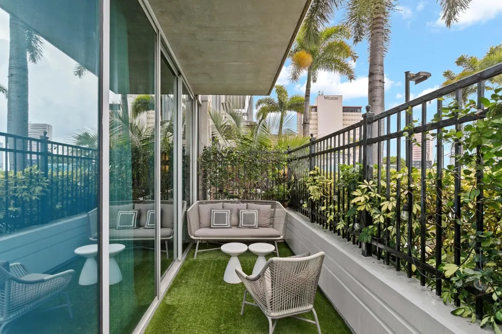 777 ASHLEY DRIVE #806 Tampa, FL 33602