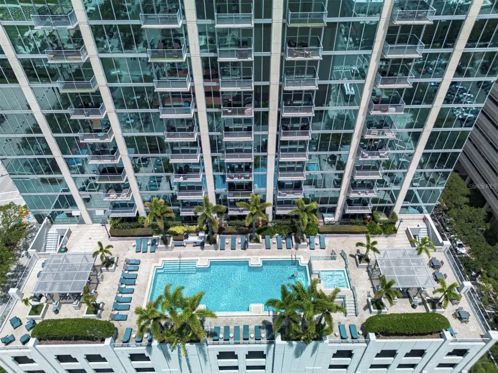 777 ASHLEY DRIVE #806 Tampa, FL 33602