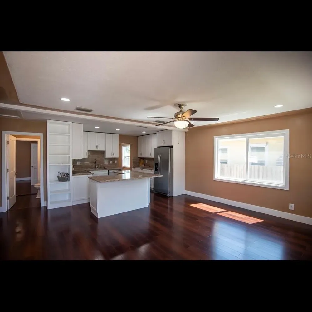 1329 34TH AVENUE St Petersburg, FL 33704