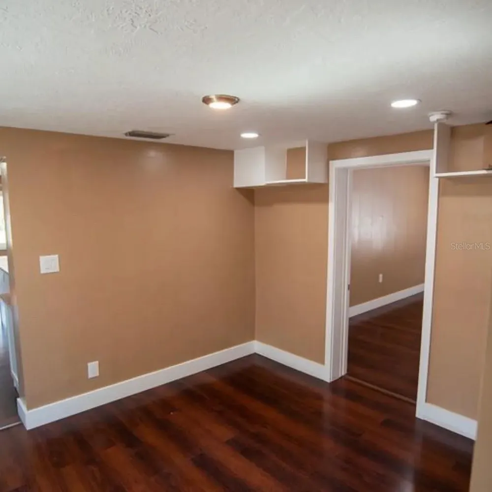 1329 34TH AVENUE St Petersburg, FL 33704