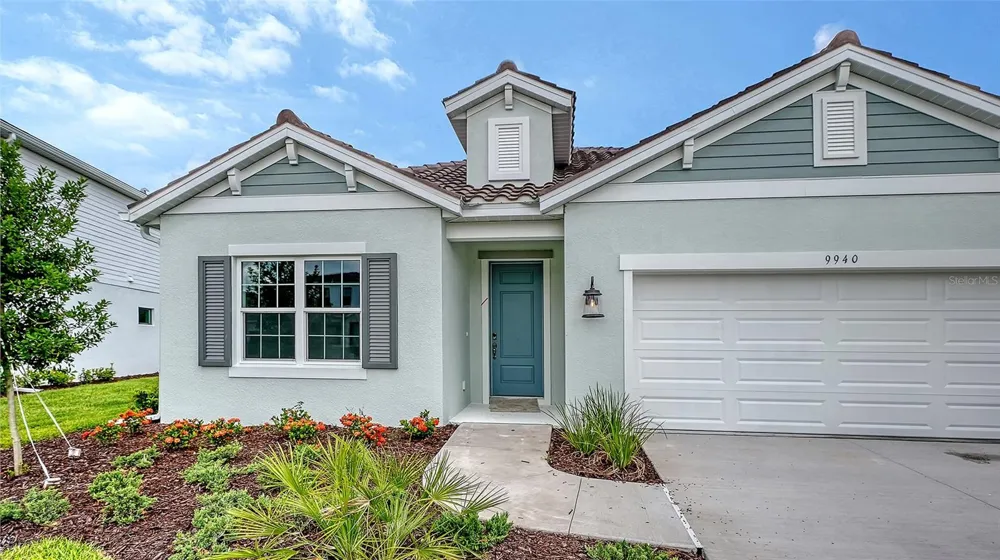 9940 CRYSTAL ISLES CIRCLE Sarasota, FL 34241