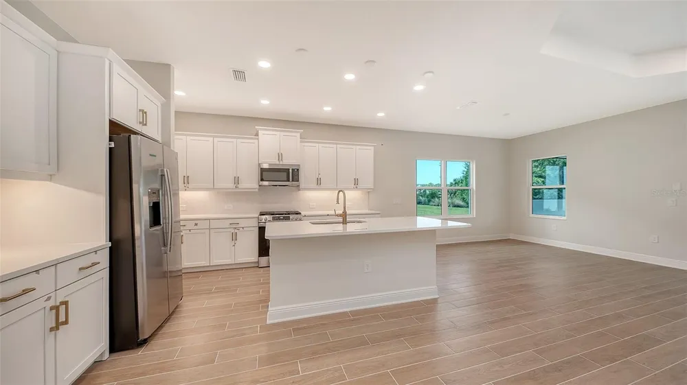 9940 CRYSTAL ISLES CIRCLE Sarasota, FL 34241