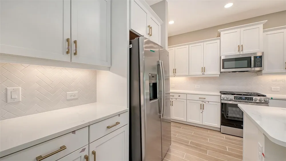 9940 CRYSTAL ISLES CIRCLE Sarasota, FL 34241